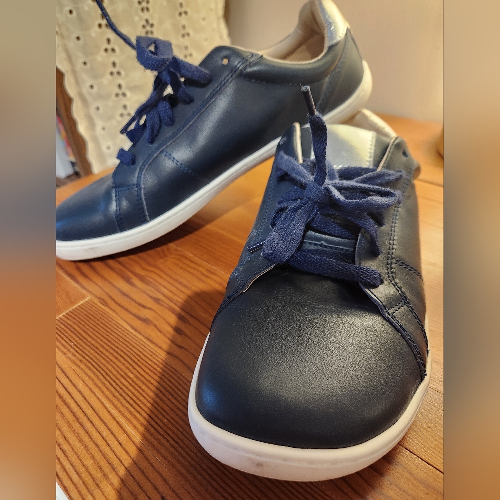 Casual Navy Leather Lace-Up Women's Sneakers